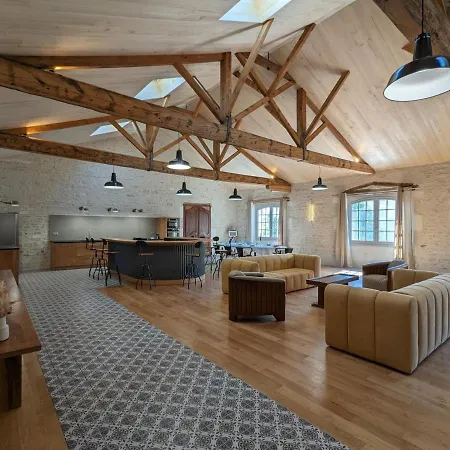 Maison Lumineuse Avec Cuisine Equipee, 3 Avec Sde & Wc Privatifs, Garage Et Wifi - - Fr-1-653-246 *