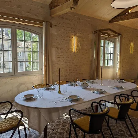 Maison Lumineuse Avec Cuisine Equipee, 3 Avec Sde & Wc Privatifs, Garage Et Wifi - - Fr-1-653-246 *