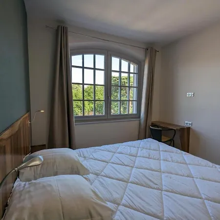 Apartment Maison Lumineuse Avec Cuisine Equipee, 3 Avec Sde & Wc Privatifs, Garage Et Wifi - - Fr-1-653-246 Jarnac