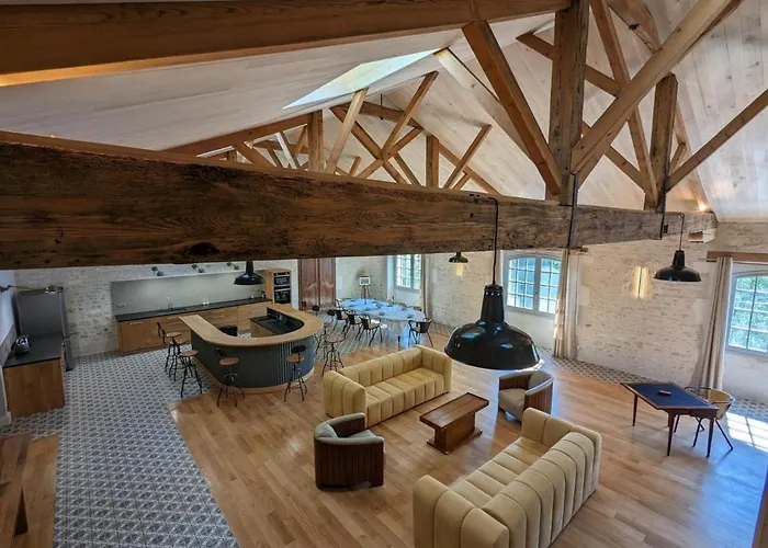 Maison Lumineuse Avec Cuisine Equipee, 3 Avec Sde & Wc Privatifs, Garage Et Wifi - - Fr-1-653-246 Apartment Jarnac