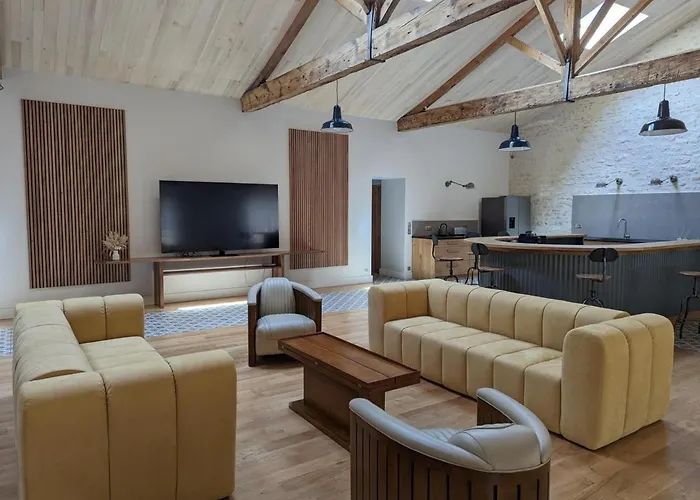 Maison Lumineuse Avec Cuisine Equipee, 3 Avec Sde & Wc Privatifs, Garage Et Wifi - - Fr-1-653-246 *